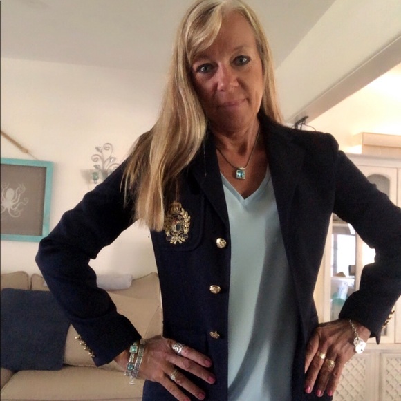 Meet your Posher, Dawn - Picture 3 of 3